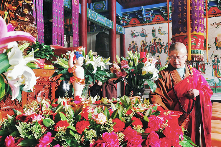 恭迎释迦如来圣诞——陕西各寺院举办浴佛祈福法会(图40)