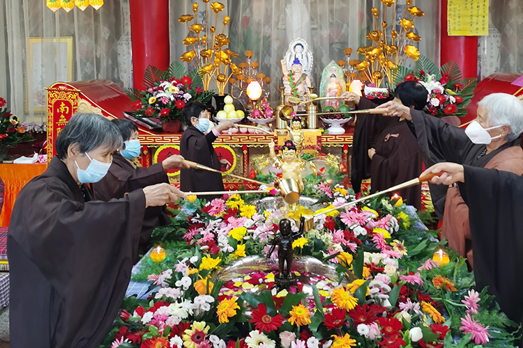 恭迎释迦如来圣诞——陕西各寺院举办浴佛祈福法会(图44)