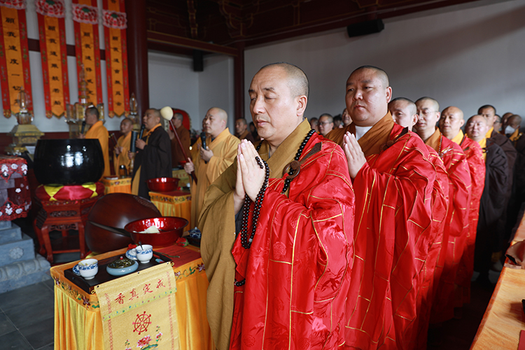 宽旭会长赴富县开元寺参加揭牌仪式暨观音圣像开光法会(图6)