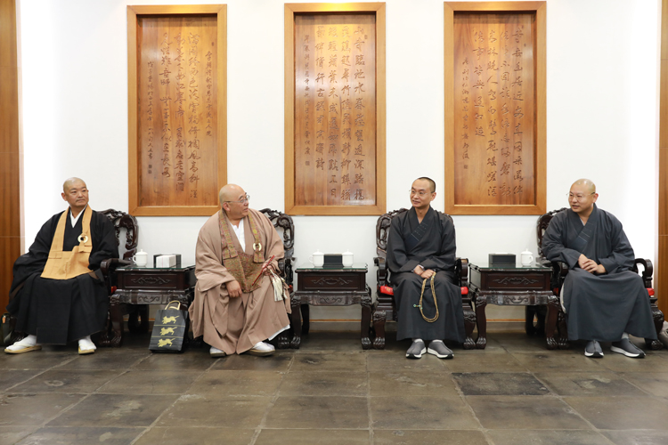 日本佛教代表团来陕交流访问(图1)