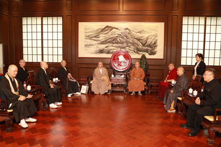 日本佛教代表团来陕交流访问(图4)