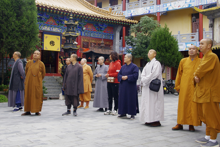 南郑区佛教协会开展宗教活动场所规范管理整治活动(图2)
