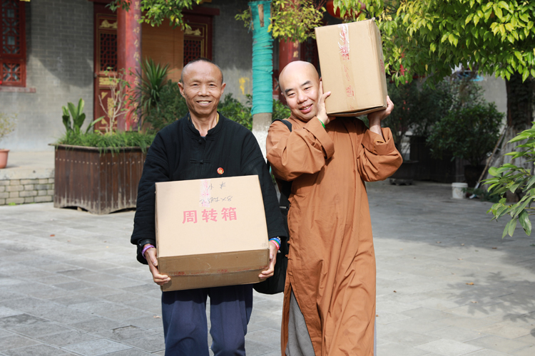 西安市长安区终南山佛教协会为困难寺院发放物资(图5)