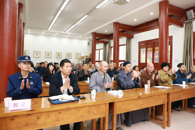 西安市长安区宗教界消防安全知识讲座暨现场演练会在香积寺举办(图1)