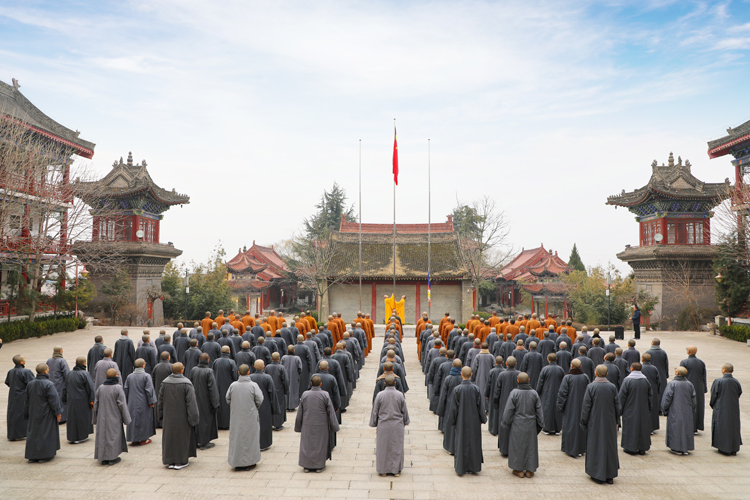 法门寺佛学院举行2024年春季开学动员会暨“开学第一课”实践教学活动(图1)