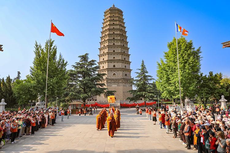 恭迎释迦如来圣诞——陕西各寺院举办浴佛祈福法会(图2)