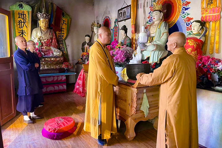 法门寺前往甘肃积石山开展灾后重建帮扶活动(图1)