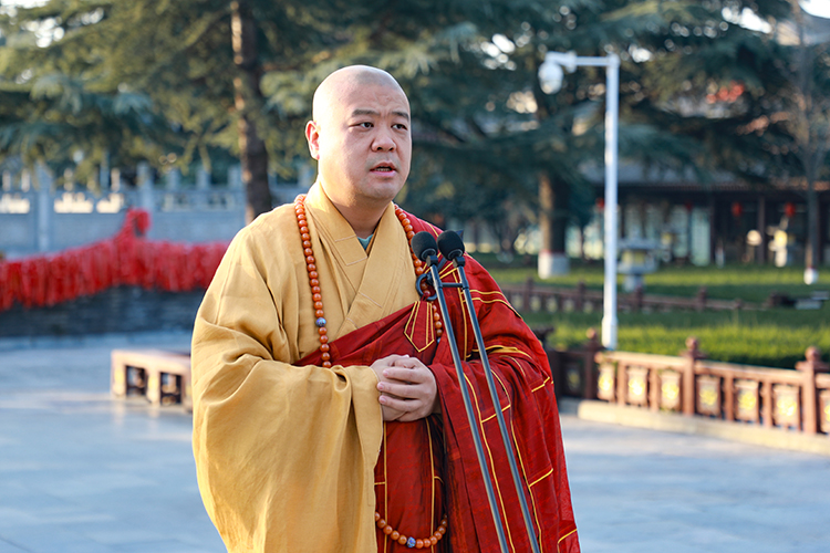 法门寺举行2025年元旦升国旗仪式(图1)