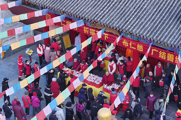 陕西省各寺院启建甲辰年释迦如来成道祝圣祈福法会暨腊八施粥活动(图13)