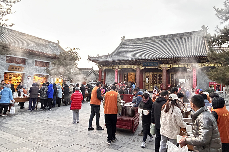 陕西省各寺院启建甲辰年释迦如来成道祝圣祈福法会暨腊八施粥活动(图21)