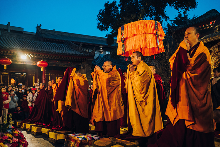广仁寺2025新春祈福灯会圆满(图4)