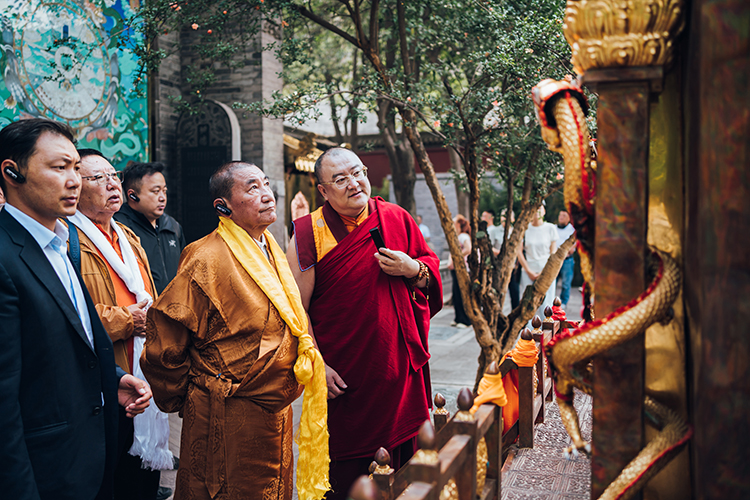中国佛教协会副会长珠康•土登克珠活佛一行参访广仁寺(图2)
