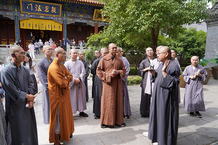 中国佛学院大兴善寺教学实践基地首届教学实践活动圆满举行(图1)