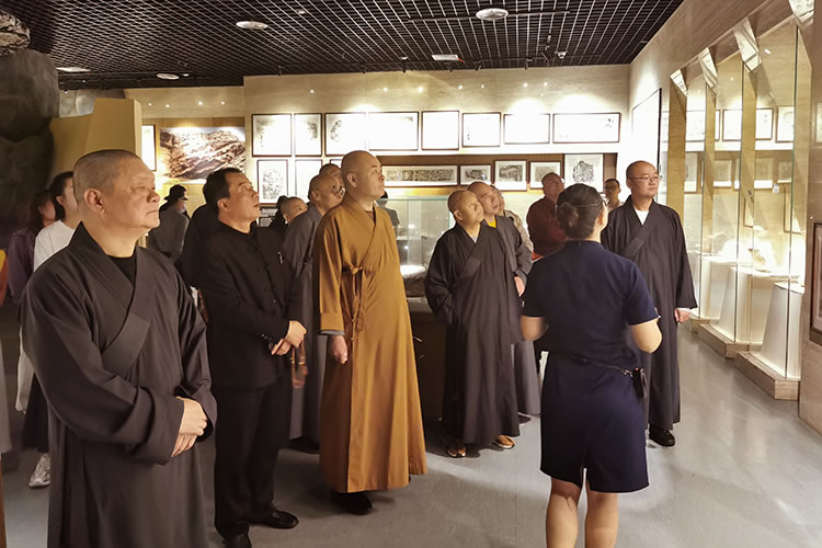 陕西省暨西安市佛教协会赴宁夏开展爱国主义教育活动(图3)