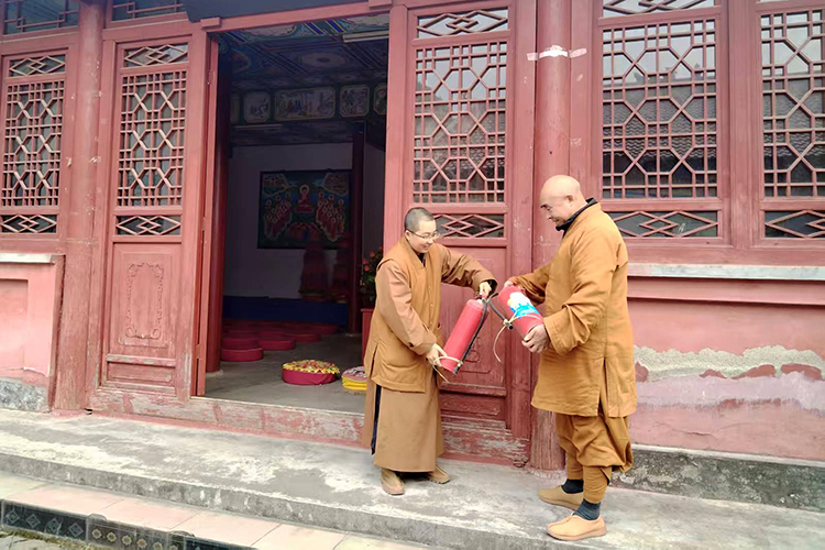 勉县佛教协会开展节前安全检查(图2)