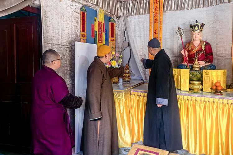 汉中市佛教协会开展佛教活动场所冬季安全专项检查(图3)