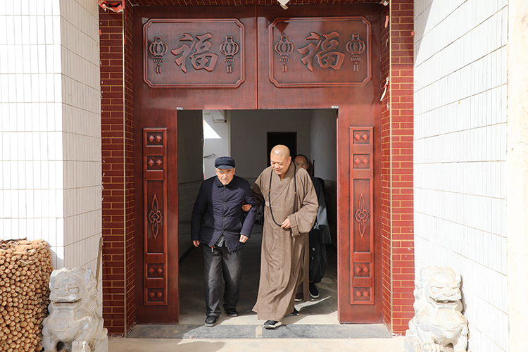 法门寺、法门寺佛学院开展老职工、老教师春节慰问活动(图4)