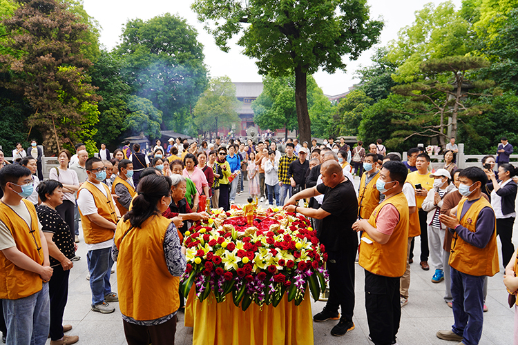 恭迎释迦如来圣诞——陕西各寺院举办浴佛祈福法会(图7)
