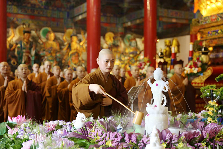 恭迎释迦如来圣诞——陕西各寺院举办浴佛祈福法会(图42)