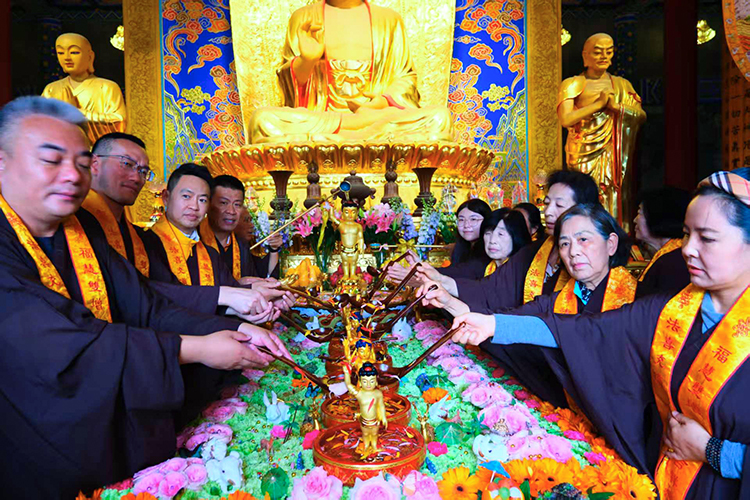 恭迎释迦如来圣诞——陕西各寺院举办浴佛祈福法会(图25)