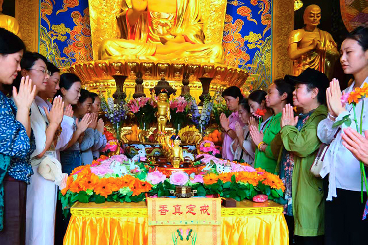 恭迎释迦如来圣诞——陕西各寺院举办浴佛祈福法会(图26)