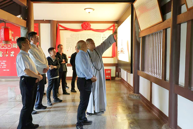 辽宁省人大常委会一行来法门寺专题调研(图2)