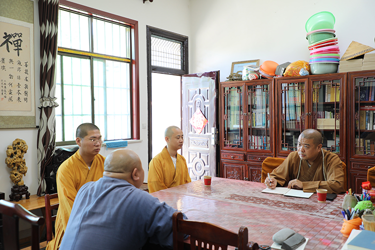 宝鸡市佛教协会开展丙午年端午节老龄僧众慰问活动(图2)