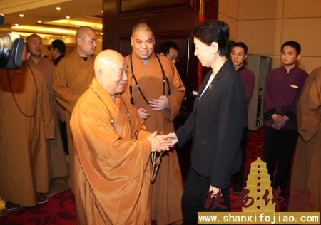 省委副书记王侠会见中佛协传印会长一行(图2)